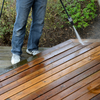 How to clean your deck